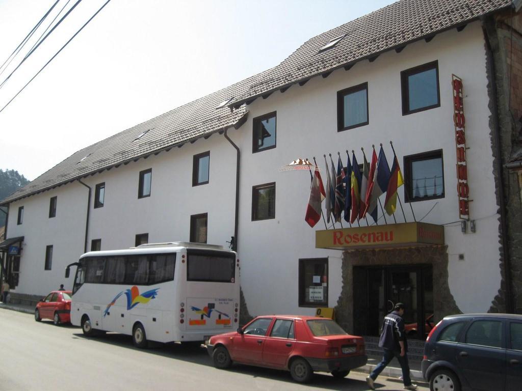 Pensiunea Rosenau Risnov Exterior photo